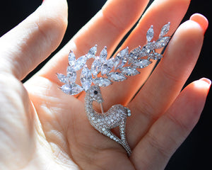 TB005 REINDEER BROOCH