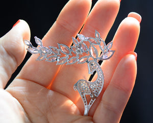 TB005 REINDEER BROOCH