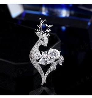 TB007 REINDEER BROOCH