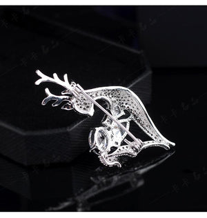 TB007 REINDEER BROOCH
