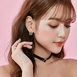 TB026 CHRISTMAS MISTLETOE EARRINGS