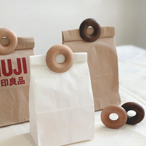 TB027 Wooden Donut Bag / Snack Clips